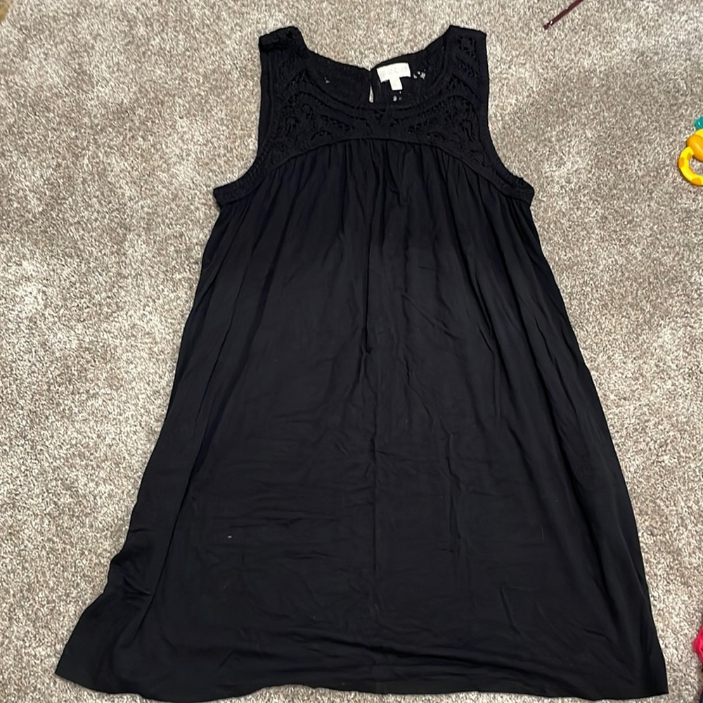 A:glow maternity dress
